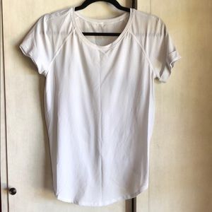White Lululemon tie back t-shirt